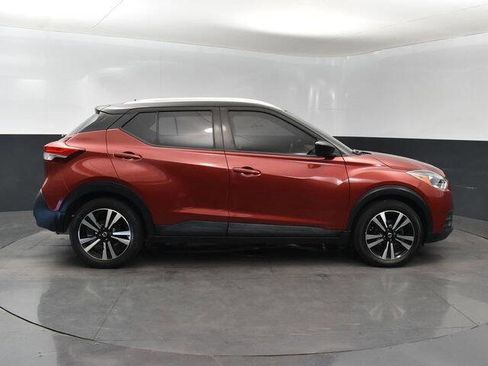 Used 2019 Nissan Kicks SV image 23