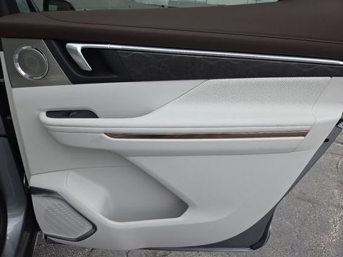 New 2026 Buick Enclave Avenir w/ Super Cruise Package AWD/4WD image 30