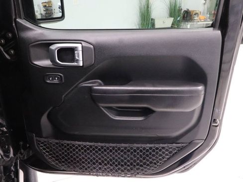 Used 2020 Jeep Wrangler Unlimited Sport S AWD/4WD image 29