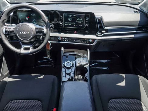 Used 2025 Kia Sportage LX FWD image 11