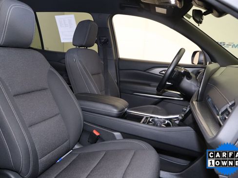 Used 2024 Chevrolet Traverse LT FWD image 21