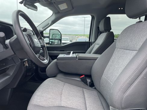 Used 2024 Ford F250 XL w/ STX Appearance Package AWD/4WD image 9
