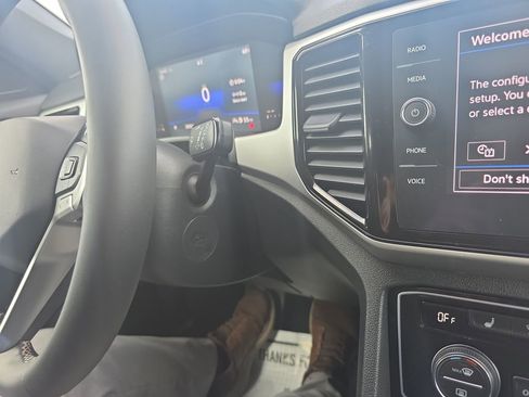 Used 2022 Volkswagen Atlas Cross Sport SE w/ Panoramic Sunroof Package AWD/4WD image 32