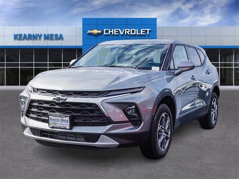 New 2026 Chevrolet Blazer LT image 3