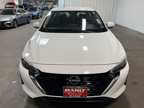 Used 2024 Nissan Sentra SV FWD image 8