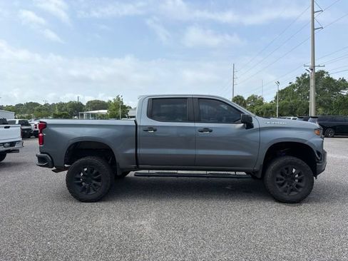 Used 2021 Chevrolet Silverado 1500 Custom w/ Safety Confidence Package RWD image 2