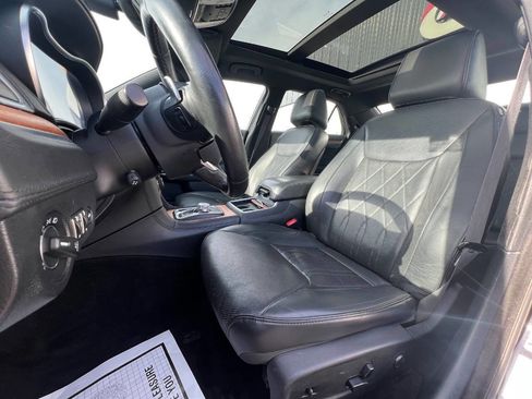 Used 2015 Chrysler 300 C Platinum image 27