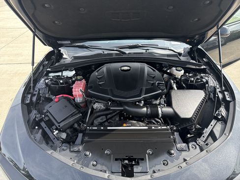 Used 2024 Chevrolet Camaro LT RWD image 7