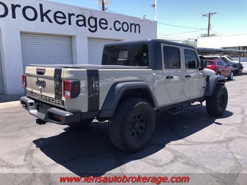 Used 2020 Jeep Gladiator Sport w/ Quick Order Package 24S AWD/4WD image 6