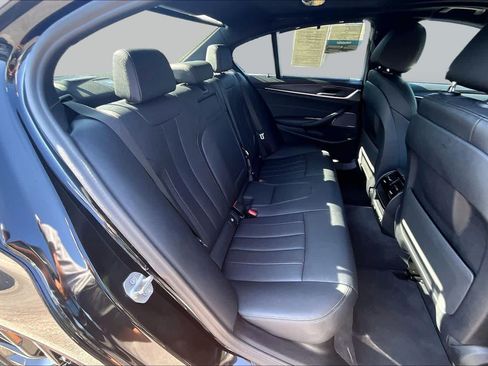 Used 2022 BMW 530i w/ Executive Package RWD image 19