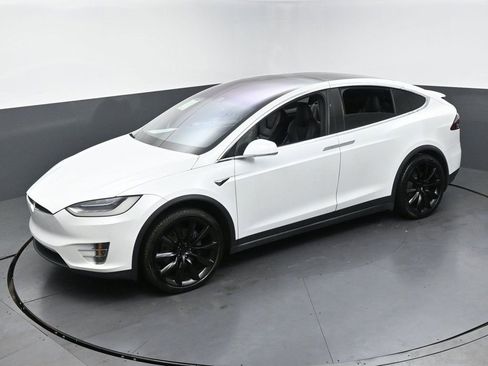 Used 2019 Tesla Model X Long Range image 44