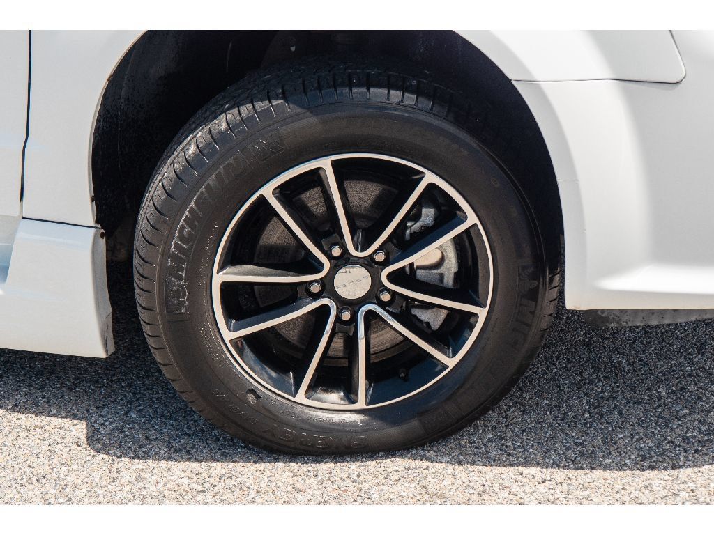 Used 2015 Dodge Grand Caravan R/T w/ Safety Sphere Group FWD image 29