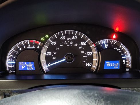 Used 2013 Toyota Camry SE image 35