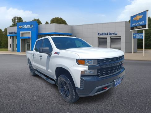 Used 2019 Chevrolet Silverado 1500 Custom Trail Boss w/ Custom Convenience Package image 2