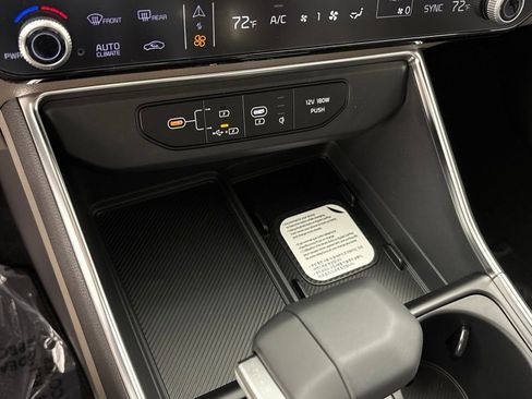 New 2026 Kia Carnival EX FWD image 42