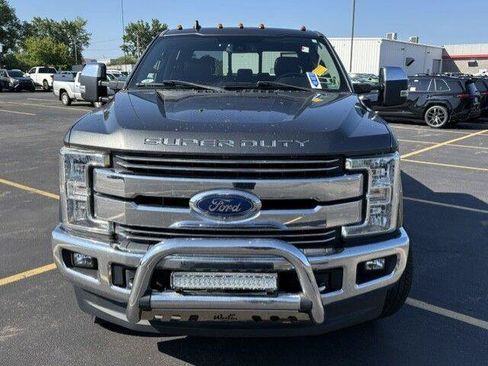 Used 2019 Ford F250 Lariat w/ Lariat Ultimate Package AWD/4WD image 3