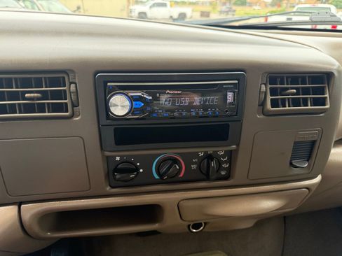 Used 2001 Ford F350 2WD Crew Cab Super Duty image 18