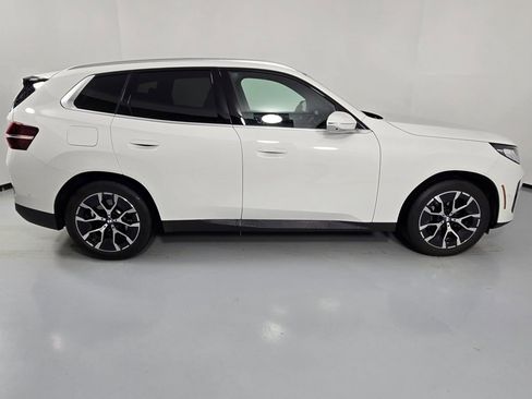 Used 2025 BMW X3 xDrive30i w/ Premium Package image 6