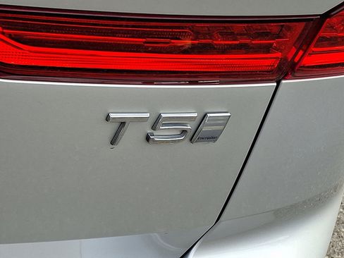 Used 2019 Volvo XC60 T5 Inscription w/ Protection Package Premier image 32