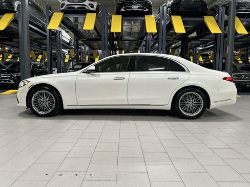 Certified 2023 Mercedes-Benz S 580 4MATIC Sedan image 2