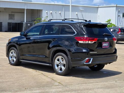 Used 2017 Toyota Highlander Limited image 7