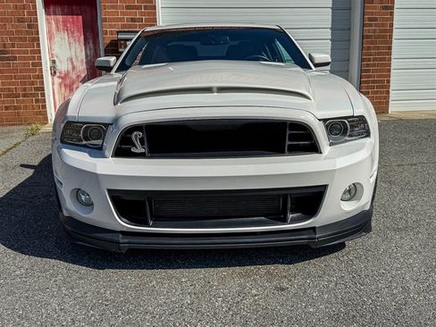 Used 2013 Ford Mustang Shelby GT500 RWD image 11