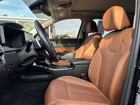 Certified 2023 Kia Sorento SX Prestige AWD/4WD image 13