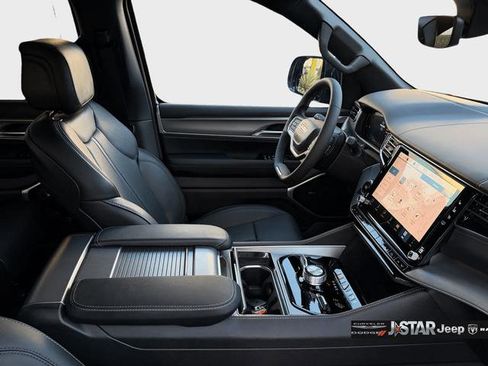 New 2026 Jeep Grand Wagoneer Limited image 11