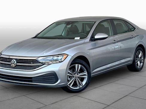 Used 2024 Volkswagen Jetta SE FWD image 1