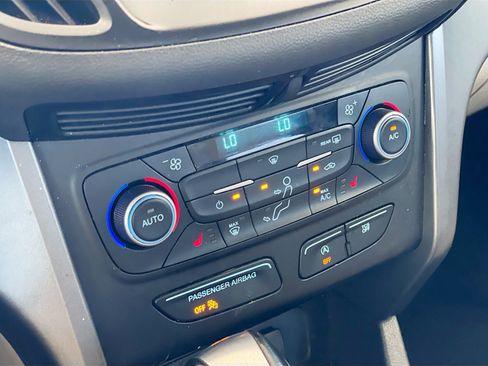 Used 2018 Ford Escape SEL FWD image 11