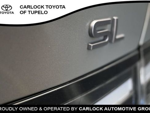 Used 2026 Nissan Sentra SL w/ Floor Mat Package FWD image 16
