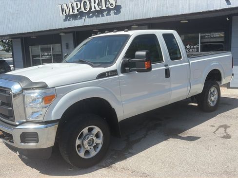 Used 2016 Ford F250 XL w/ XL Appearance Package AWD/4WD image 2