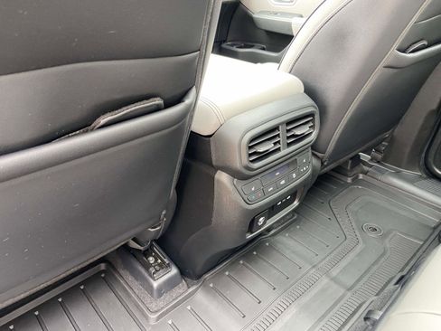 Certified 2024 Honda Pilot Elite image 11