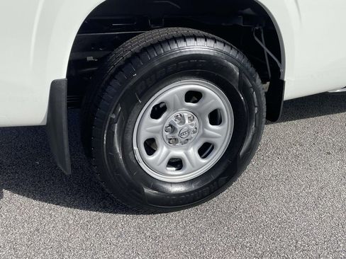 New 2026 Nissan Frontier S image 7