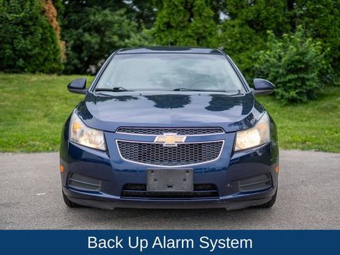 Used 2011 Chevrolet Cruze LT FWD image 2
