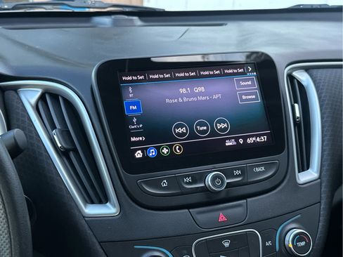 Used 2019 Chevrolet Malibu LS image 31