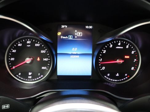 Used 2020 Mercedes-Benz GLC 300 4MATIC image 42