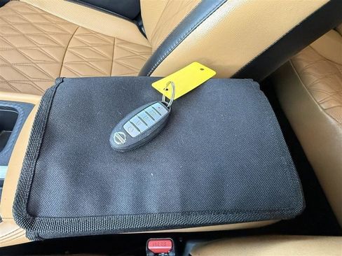 Used 2023 Nissan Sentra SV w/ SV Premium Package FWD image 34