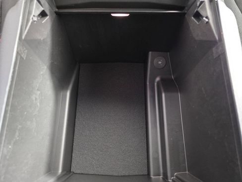 Used 2025 Ford F150 XLT w/ Equipment Group 302A MID image 36