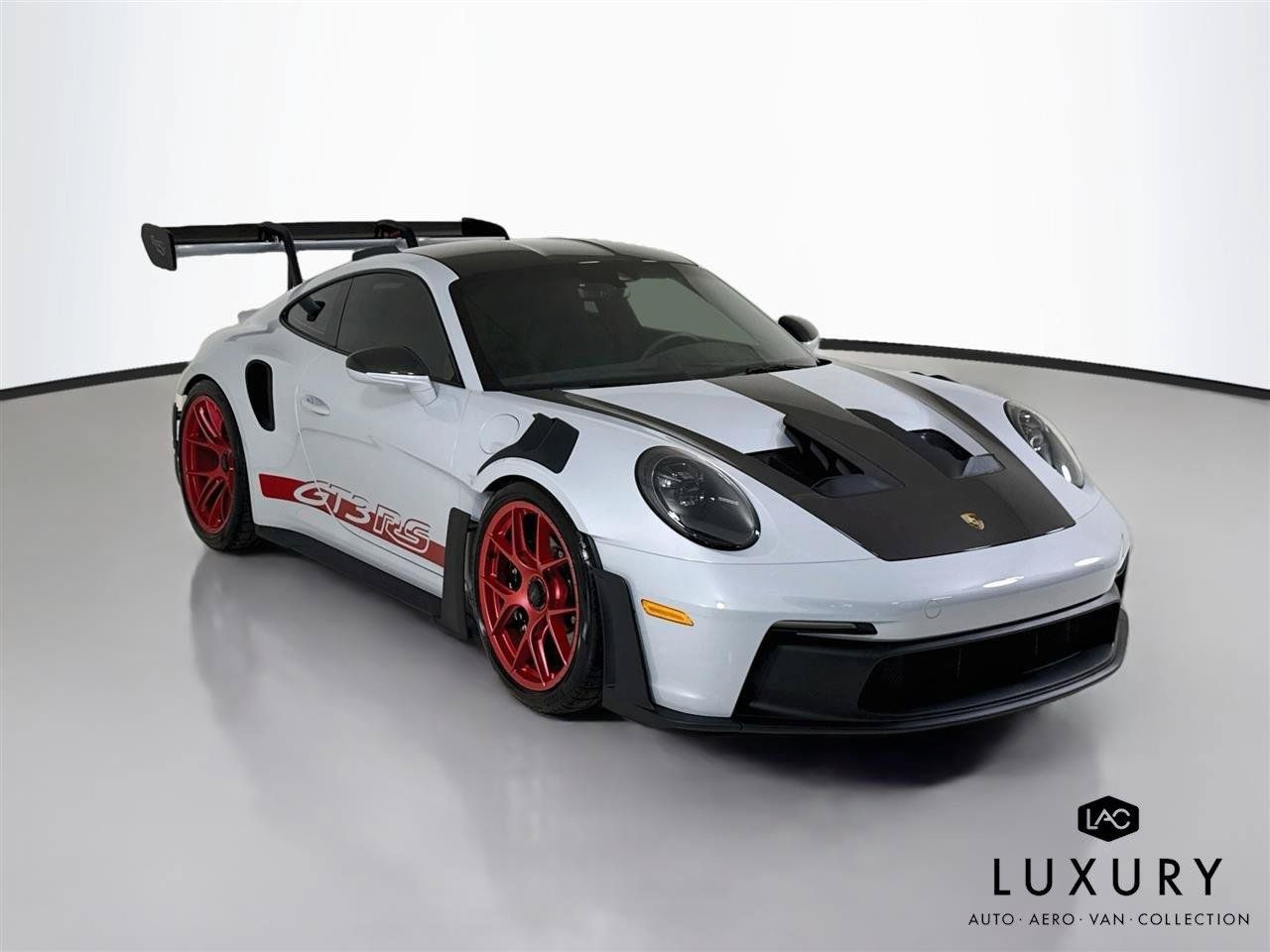 Used 2025 Porsche 911 GT3 RS RWD image 3