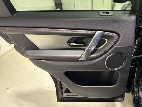 Used 2023 Land Rover Discovery Sport S R-Dynamic image 28