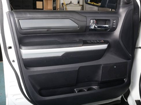 Used 2016 Toyota Tundra Platinum RWD image 23