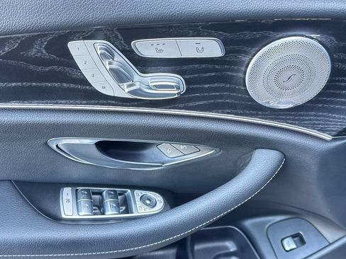 Used 2020 Mercedes-Benz E 350 Sedan image 10