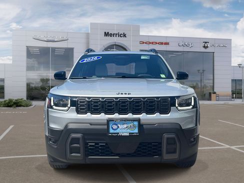 Used 2026 Jeep Cherokee Limited AWD/4WD image 3