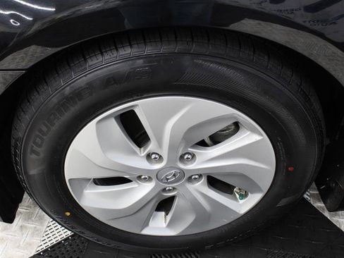 Used 2013 Hyundai Sonata Hybrid image 19