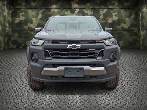 Used 2024 Chevrolet Colorado Trail Boss w/ Safety Package AWD/4WD image 1