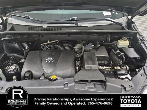 Used 2017 Toyota Highlander XLE image 24