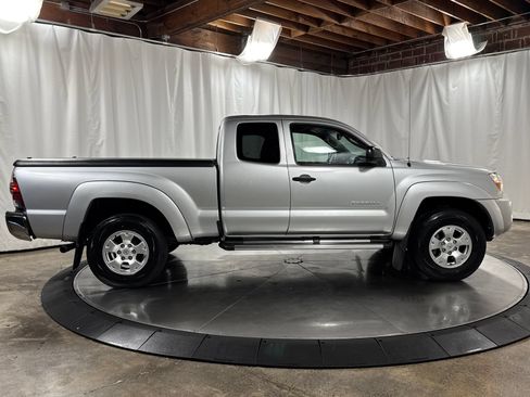 Used 2010 Toyota Tacoma PreRunner RWD image 6