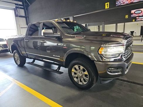 Used 2021 RAM 2500 Limited AWD/4WD image 3