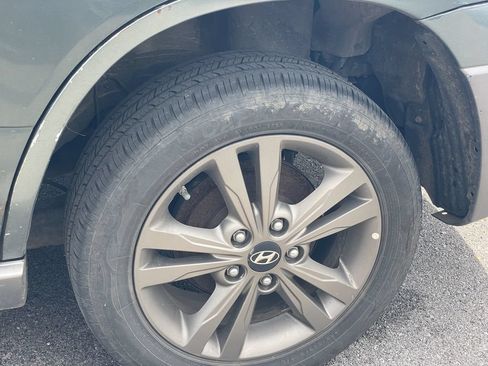 Used 2004 Mitsubishi Outlander XLS FWD image 12